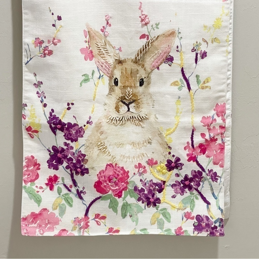 EN VOGUE White Bunny Print Easter Spring Embroidered Holiday Table Runner